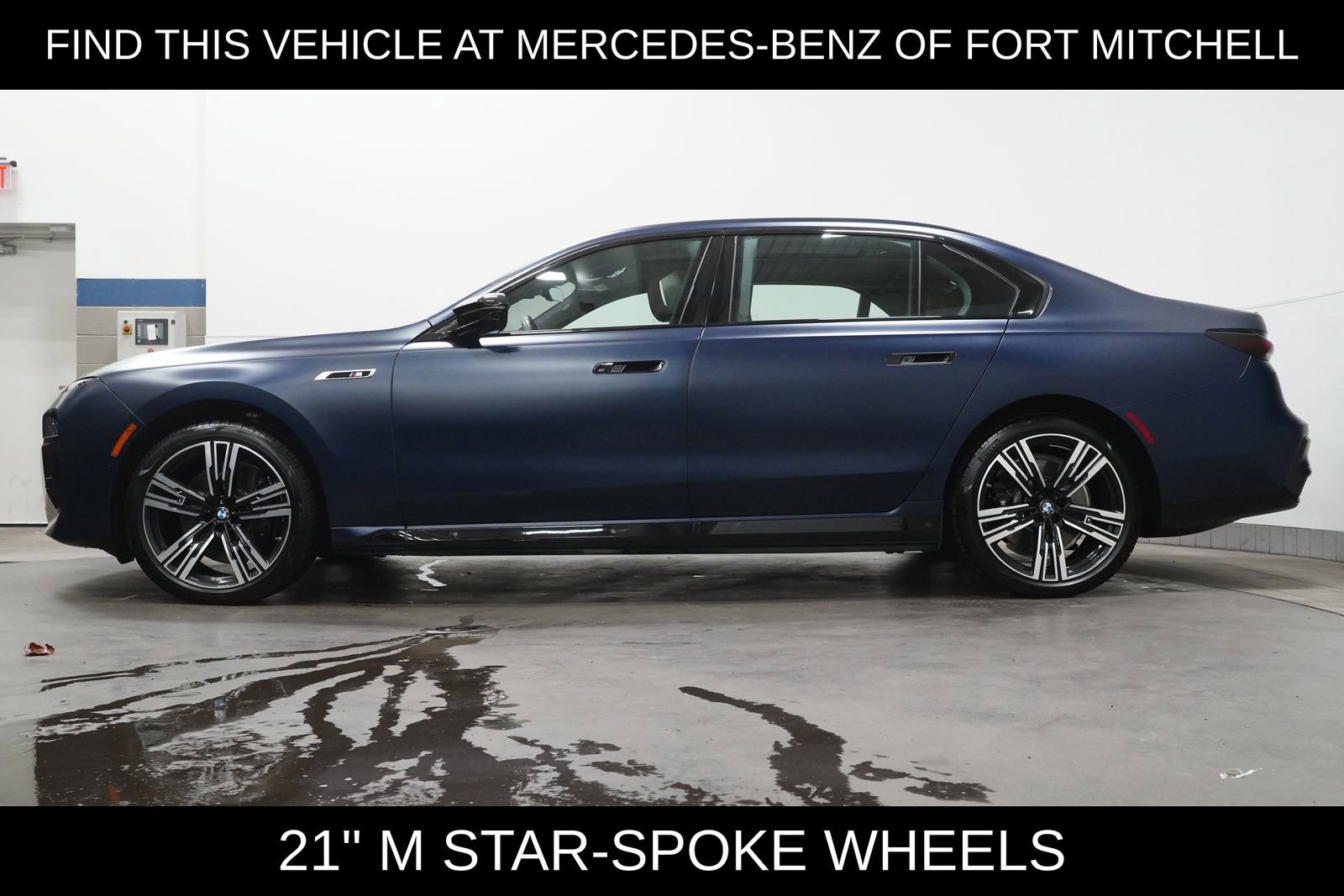 Used 2025 BMW i7 M70 w/ Executive Package image 4