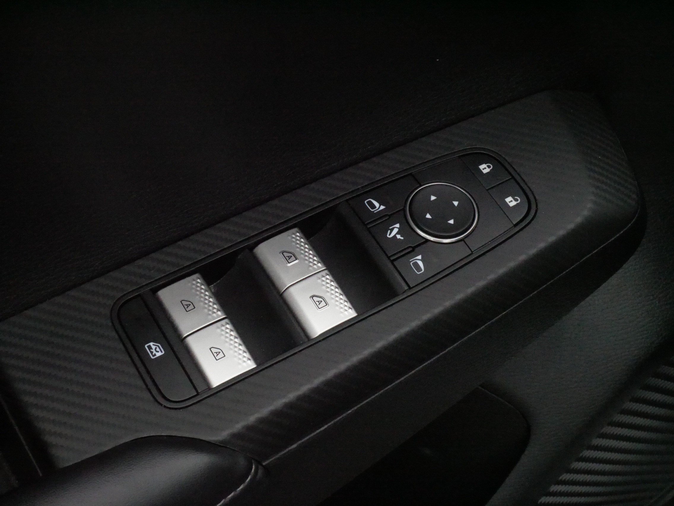 Used 2024 Mitsubishi Outlander SE AWD/4WD image 19