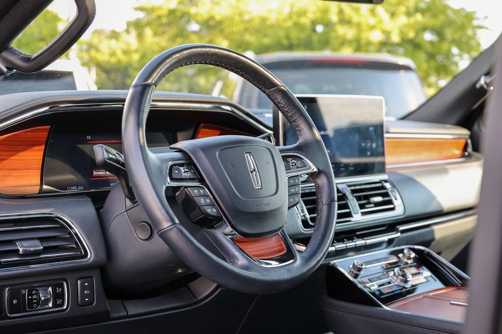 Used 2024 Lincoln Navigator Reserve AWD/4WD image 47
