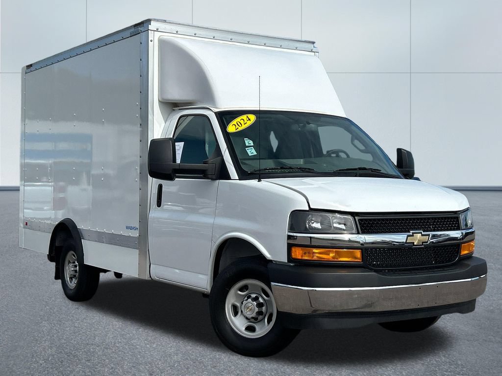 Used 2024 Chevrolet Express 3500 w/ Power Convenience Package RWD image 40