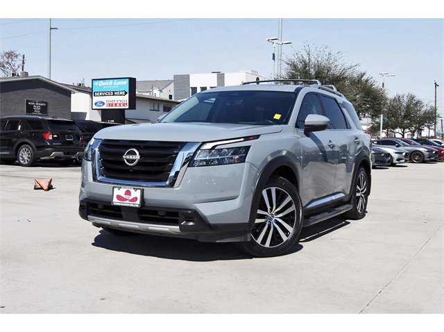 Used 2023 Nissan Pathfinder Platinum w/ Cargo Package