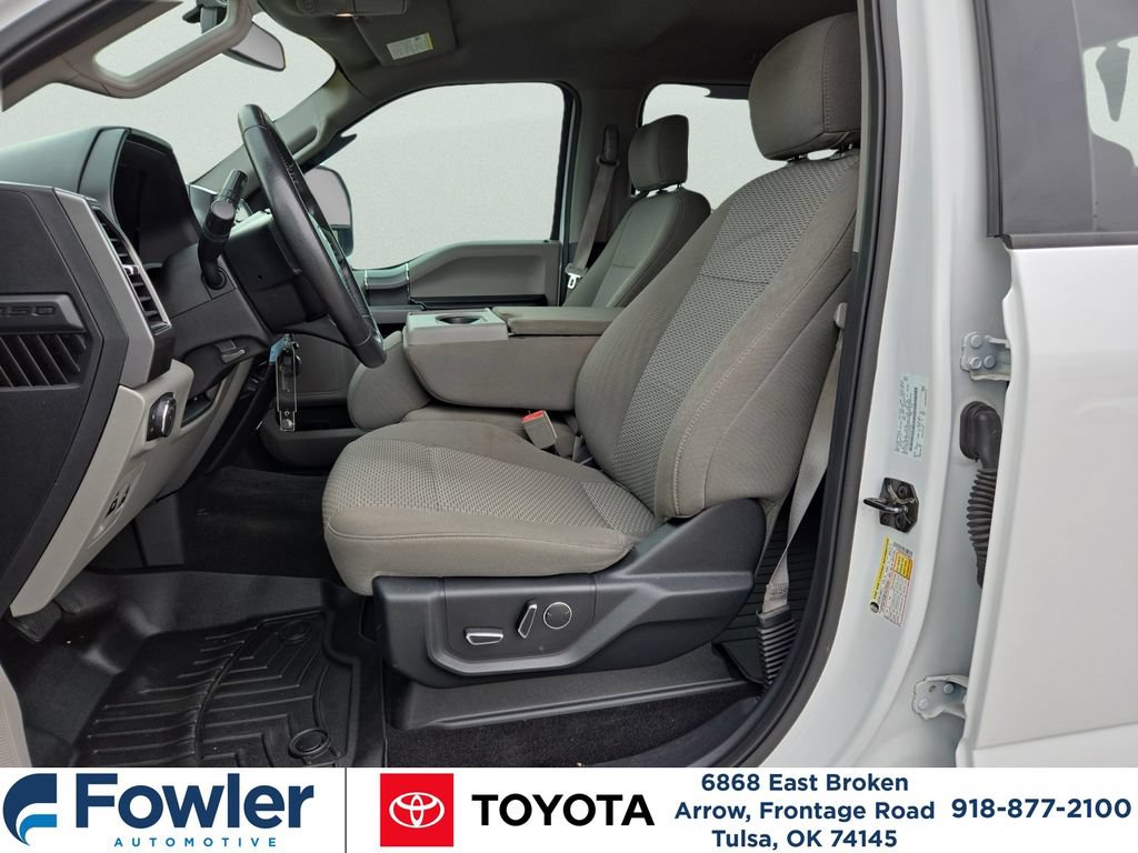 Used 2018 Ford F150 XLT w/ Equipment Group 302A Luxury AWD/4WD image 17