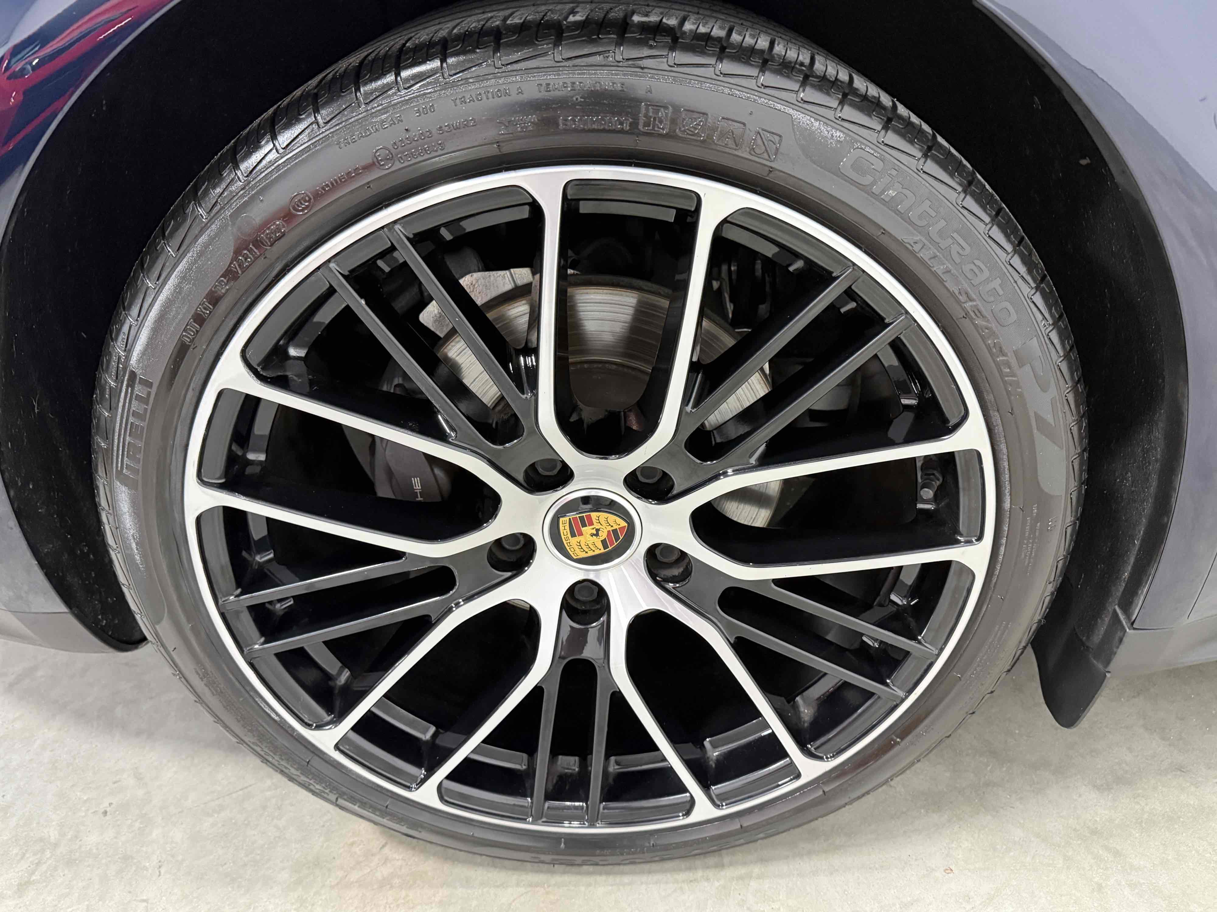 Used 2022 Porsche Panamera Platinum Edition RWD image 34