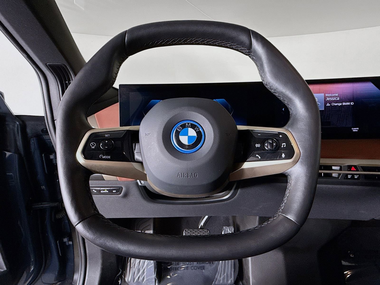 Used 2023 BMW iX xDrive50 w/ Sport Package image 11