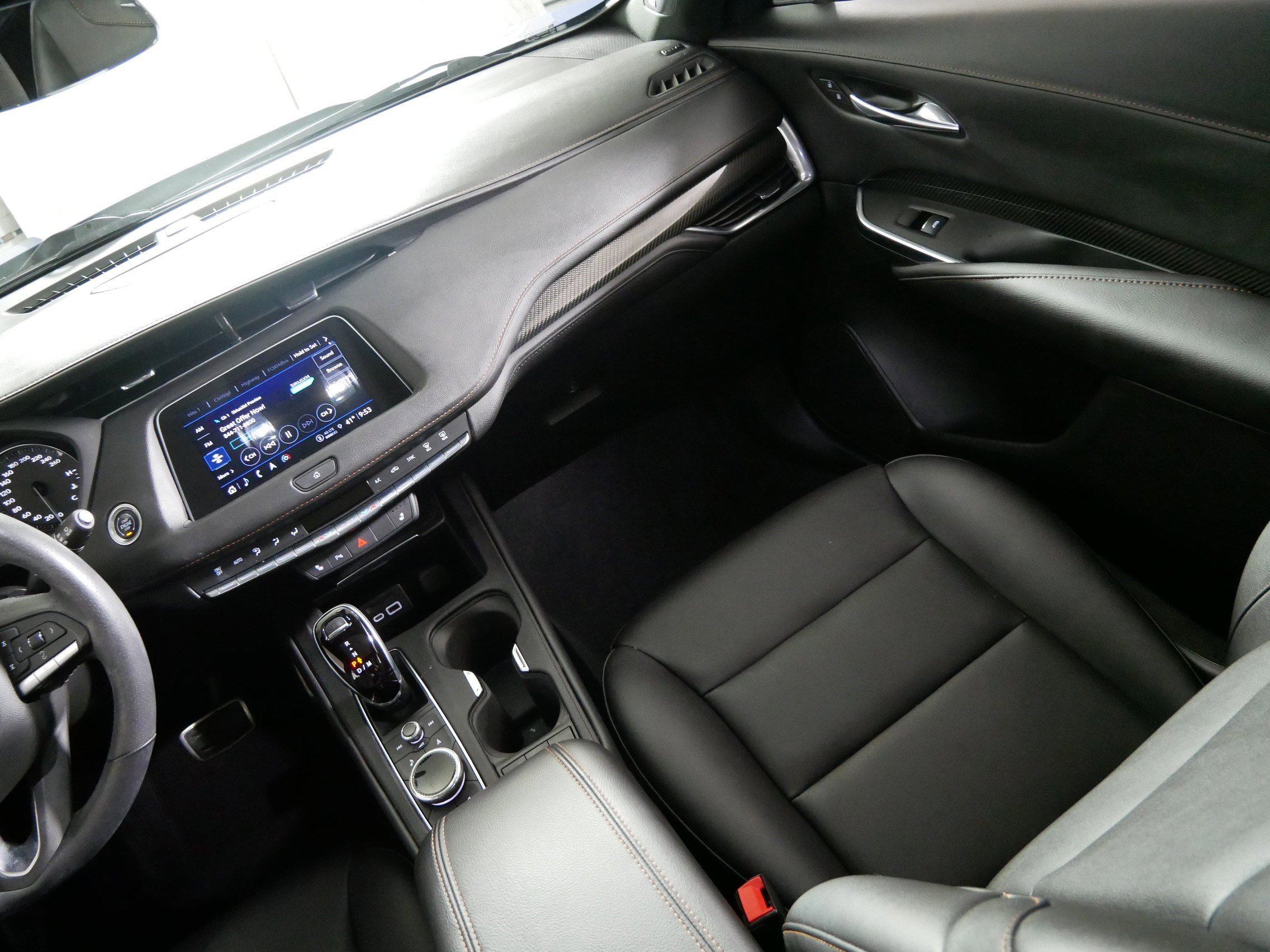 Used 2022 Cadillac XT4 Sport w/ Sun And Sound Package image 11