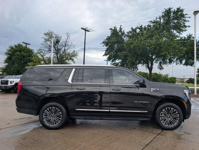 New 2026 GMC Yukon XL Elevation w/ Elevation Premium Package AWD/4WD image 3