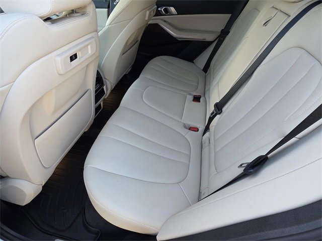 Used 2022 BMW X5 sDrive40i w/ Premium Package image 9