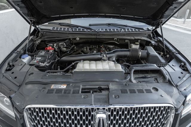 Used 2024 Lincoln Navigator Reserve image 17