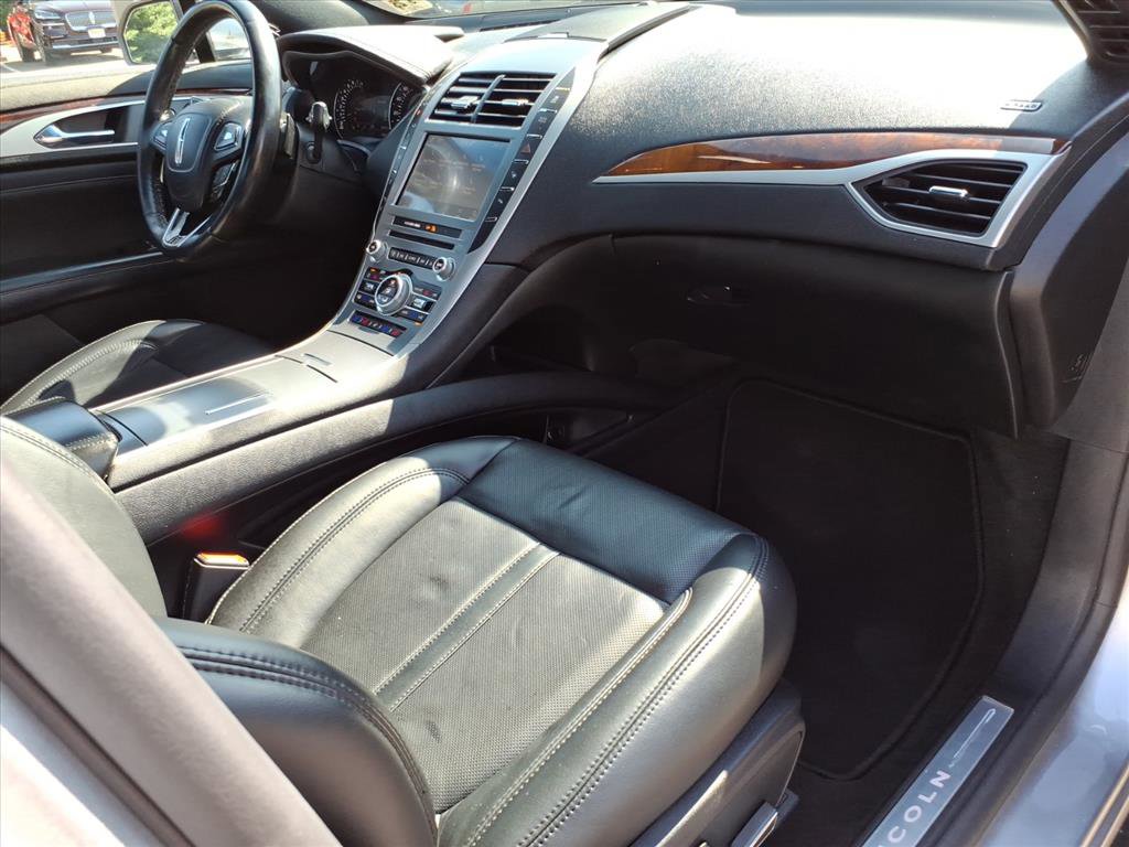 Used 2020 Lincoln MKZ Reserve w/ Elements Package image 10