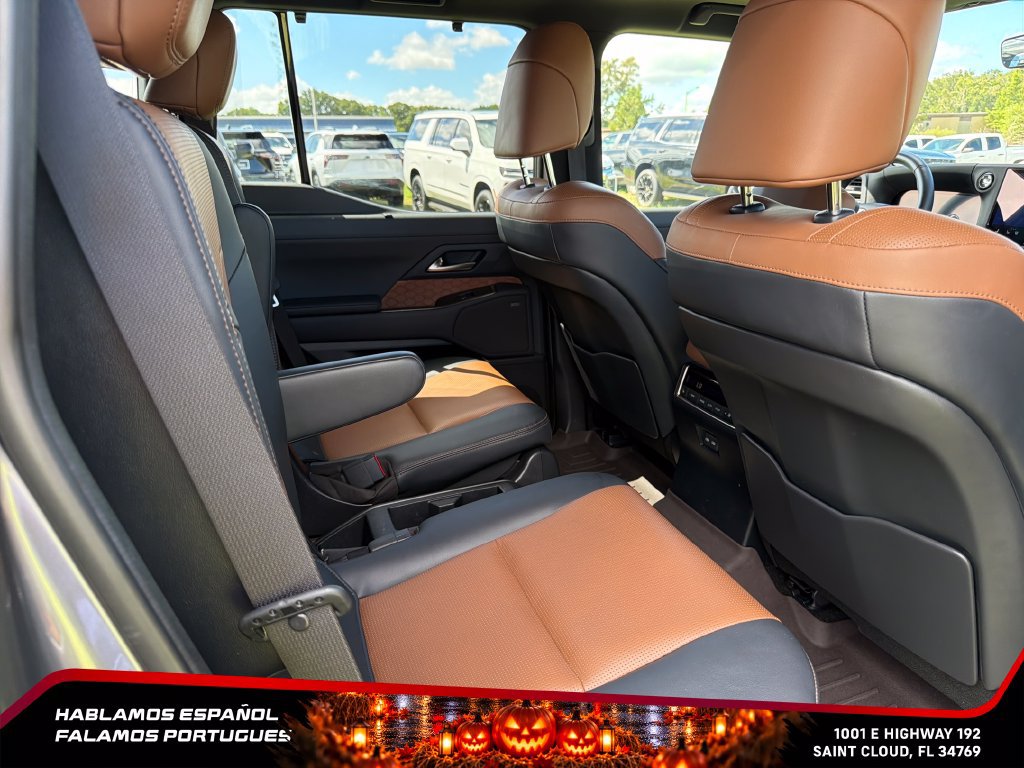 Used 2025 Lexus GX 550 w/ Cold Area Package AWD/4WD image 26