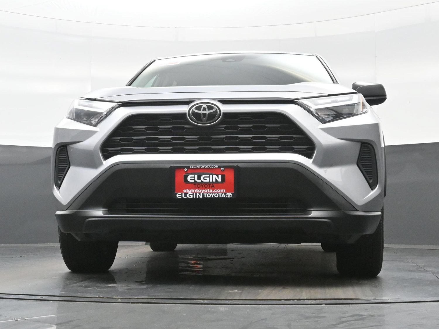 Used 2023 Toyota RAV4 LE AWD/4WD image 25
