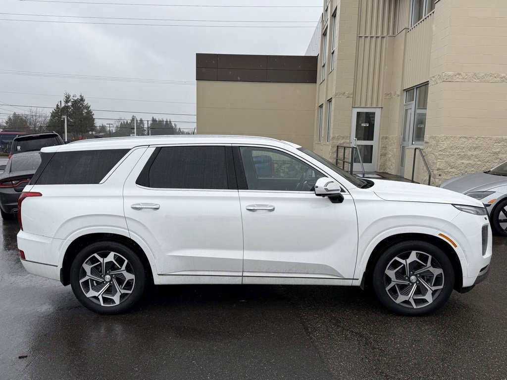 Used 2022 Hyundai Palisade Calligraphy image 4