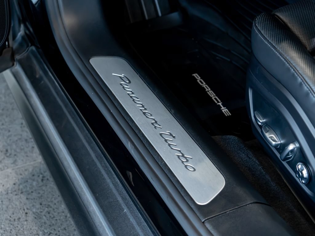 Certified 2018 Porsche Panamera Turbo AWD/4WD image 15