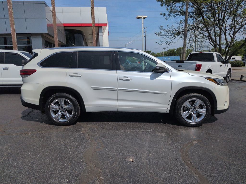 Used 2018 Toyota Highlander Limited AWD/4WD image 6