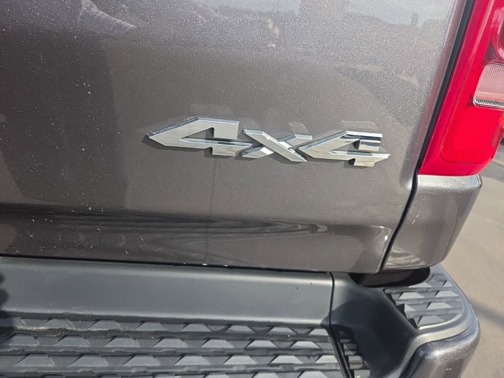 Used 2020 RAM 1500 Laramie w/ Sport Appearance Package image 7