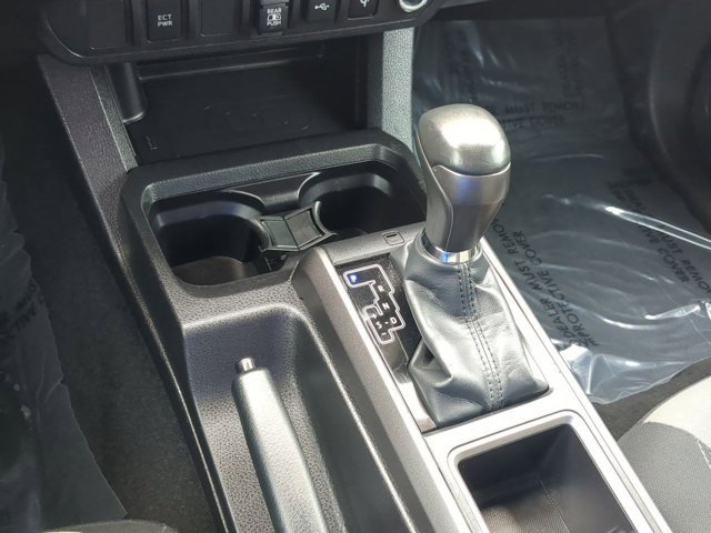 Certified 2022 Toyota Tacoma TRD Off-Road image 13