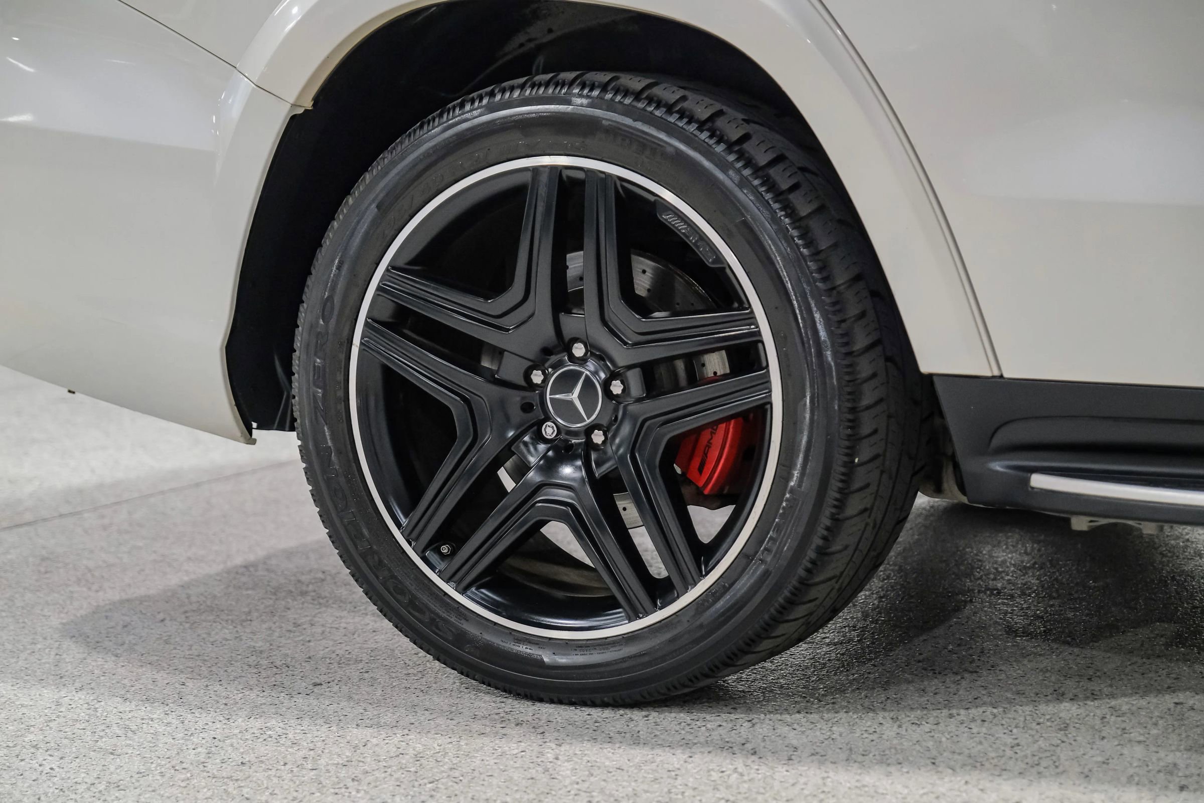 Used 2016 Mercedes-Benz GL 63 AMG 4MATIC image 66