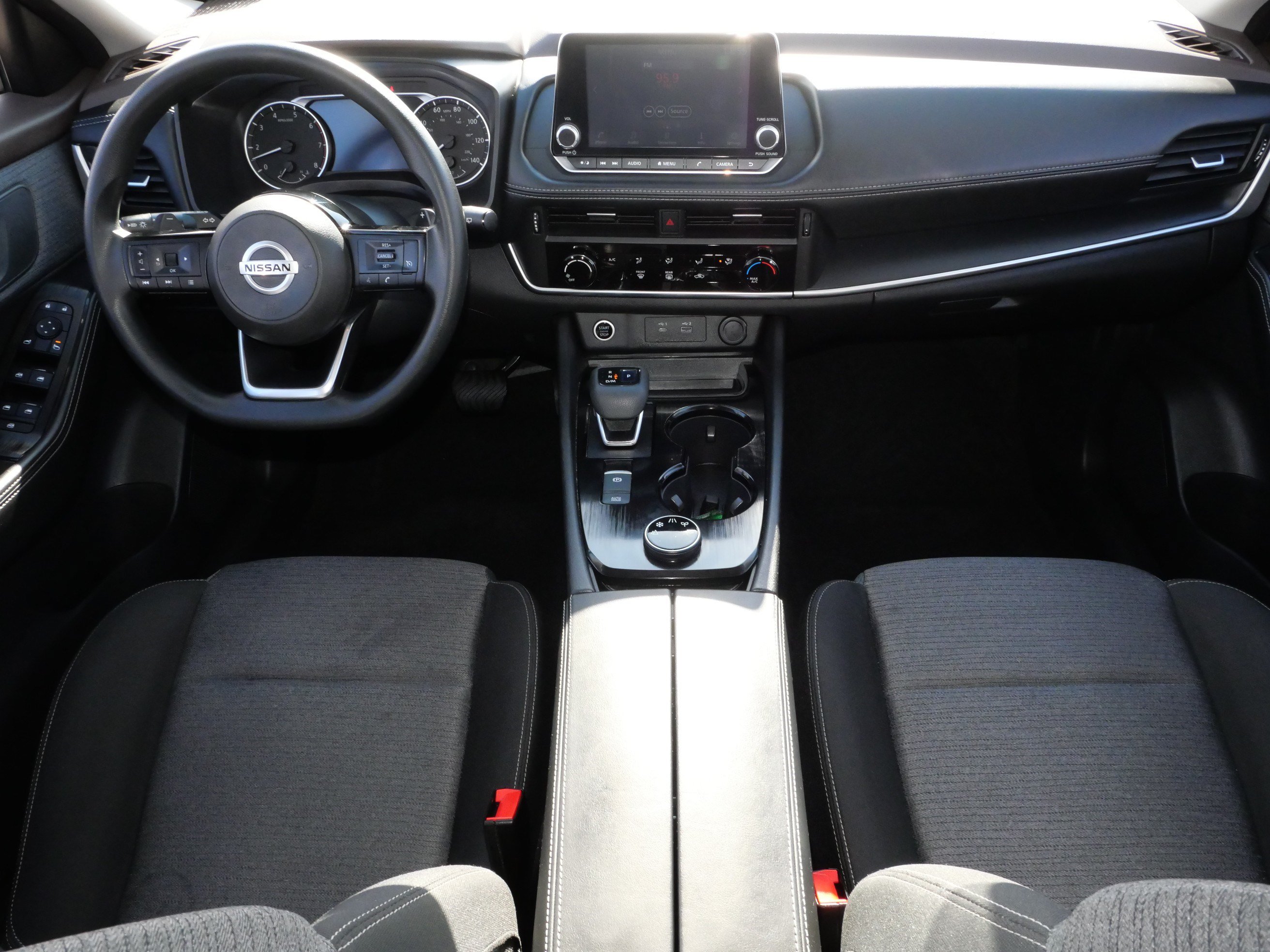 Used 2021 Nissan Rogue S AWD/4WD image 10