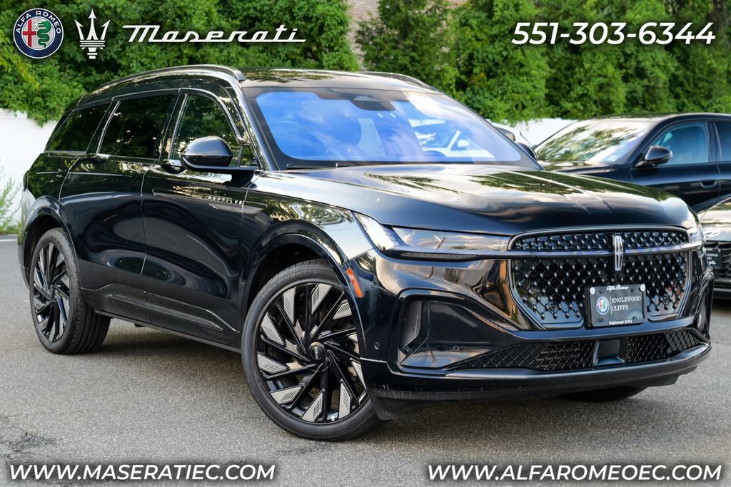 Used 2024 Lincoln Nautilus Reserve w/ Jet Appearance Package (87T)