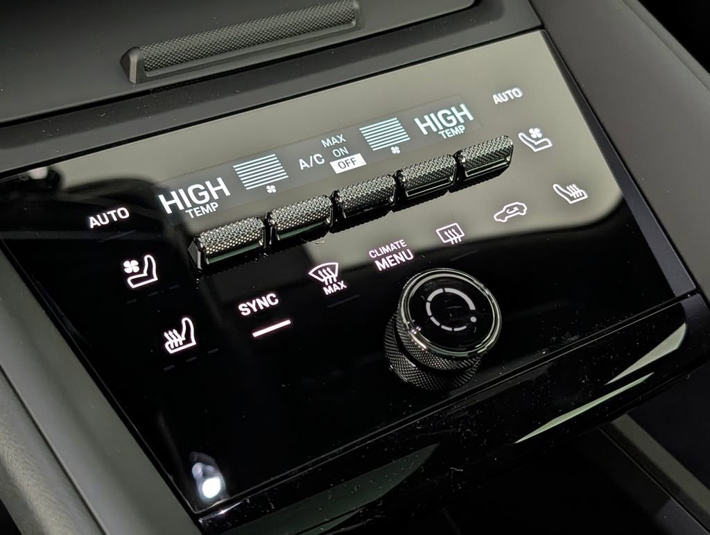 New 2026 Porsche Macan Electric image 32