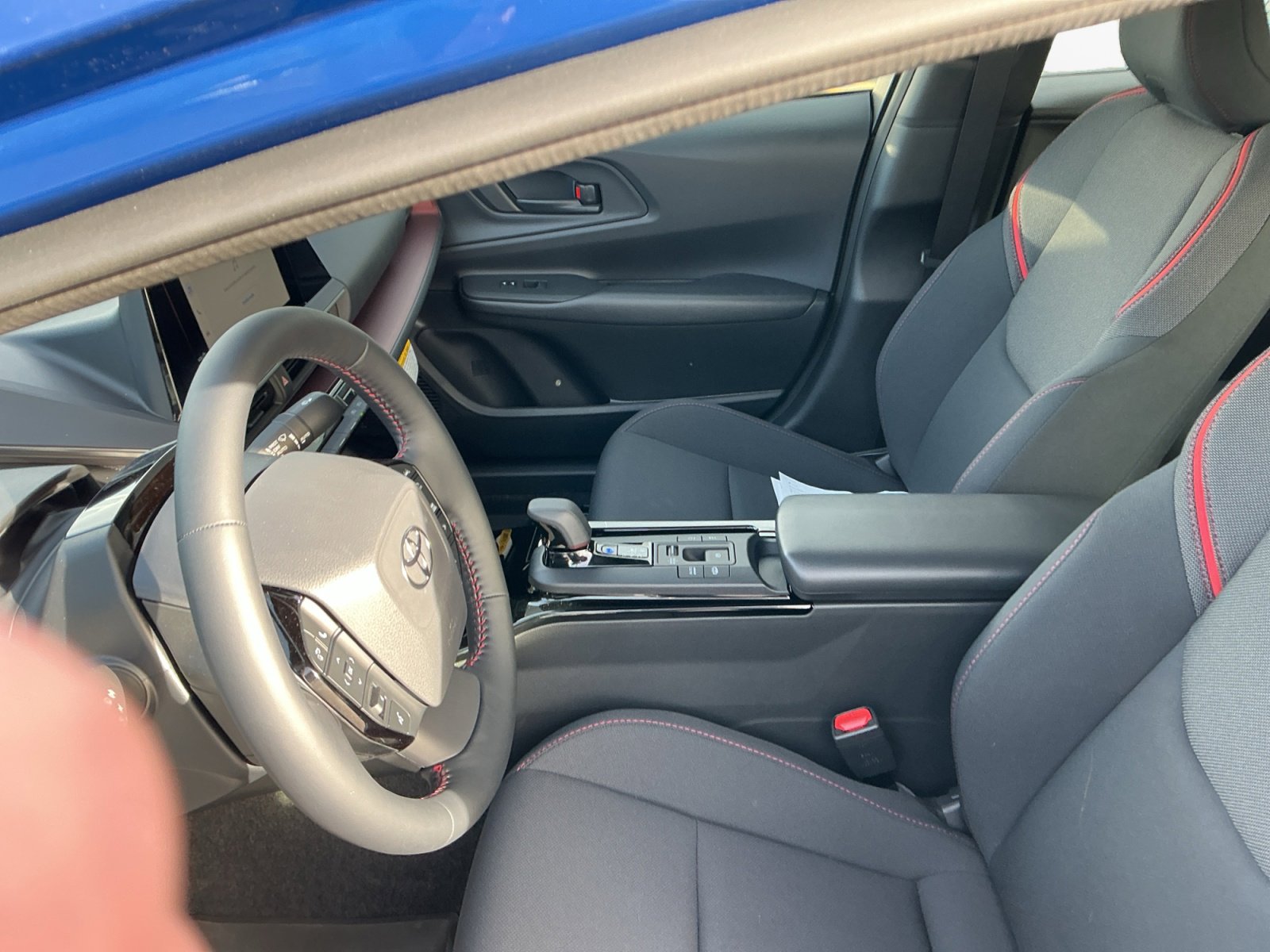 New 2026 Toyota Prius Plug-In Hybrid FWD image 9
