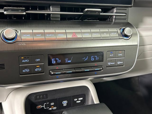 Used 2025 Hyundai Kona SEL image 21