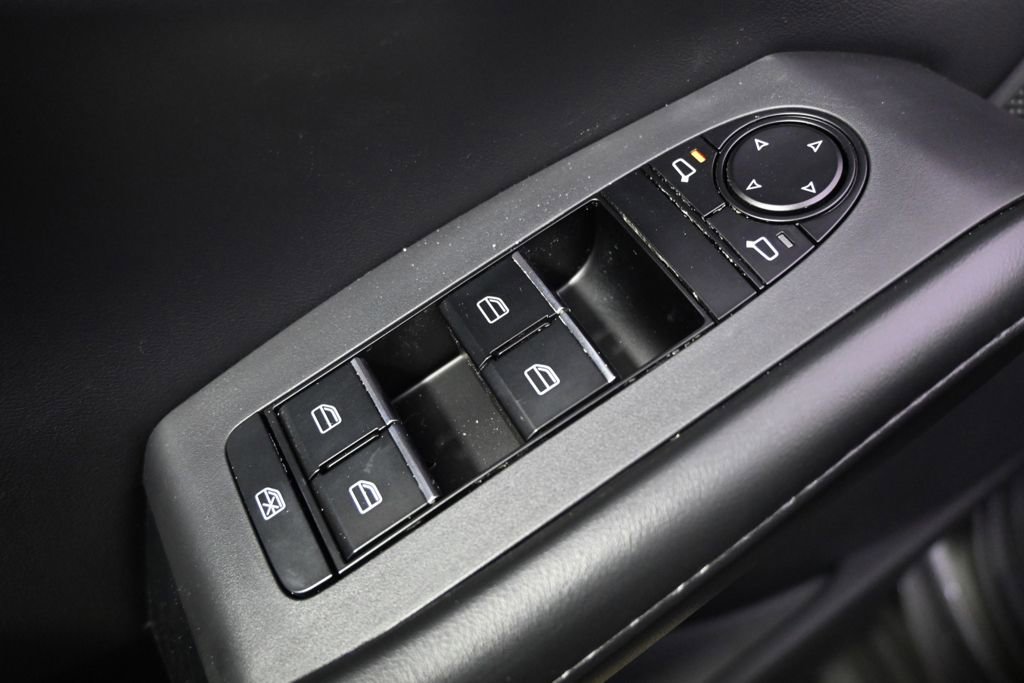 New 2026 MAZDA CX-30 AWD 2.5 S w/ Select Sport Pkg image 23