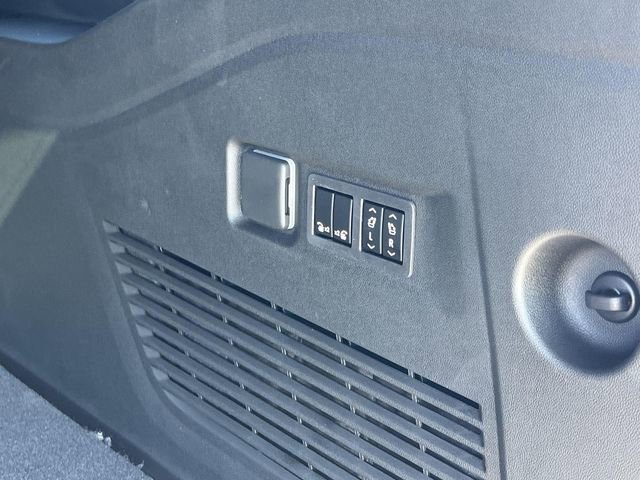 New 2026 GMC Yukon XL Denali w/ Denali Reserve Package image 31