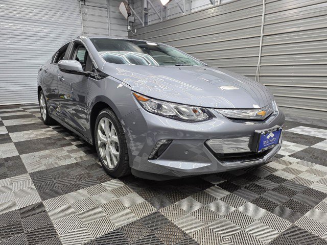 Used 2018 Chevrolet Volt Premier w/ Driver Confidence Package FWD image 4