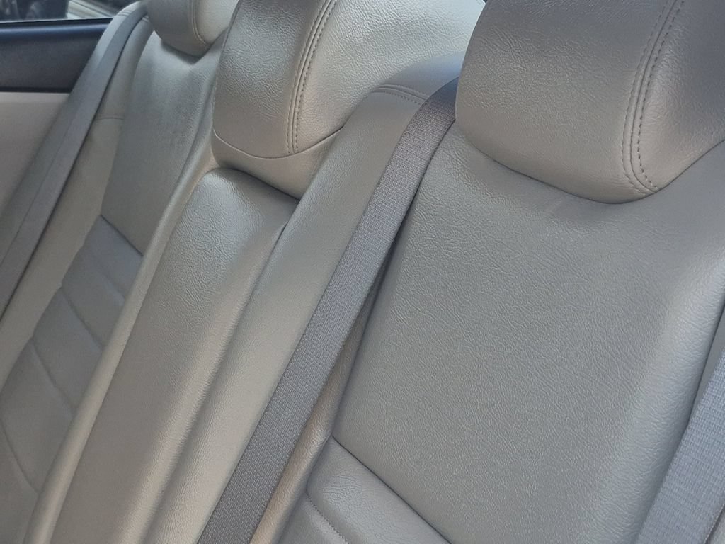 Used 2016 Toyota Camry LE FWD image 8