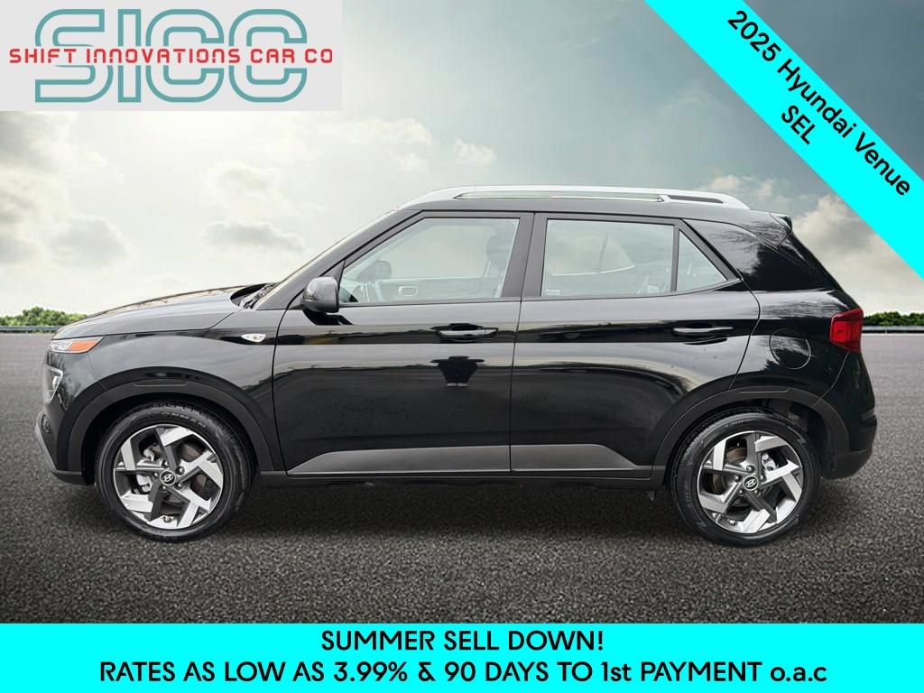 Used 2025 Hyundai Venue SEL FWD image 3