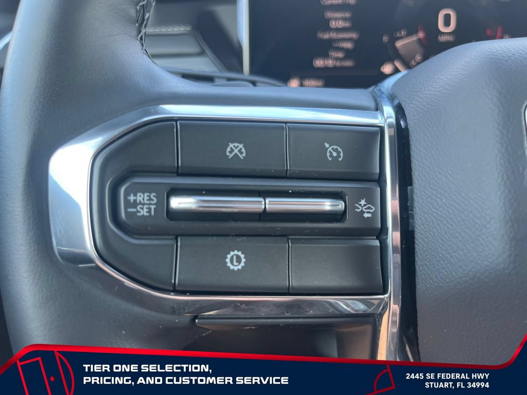 Used 2026 GMC Acadia Elevation w/ Elevation Premium Package FWD image 19