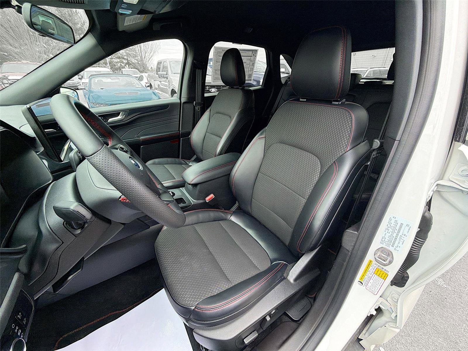 Used 2023 Ford Escape ST-Line w/ Tech Pack #1 image 11