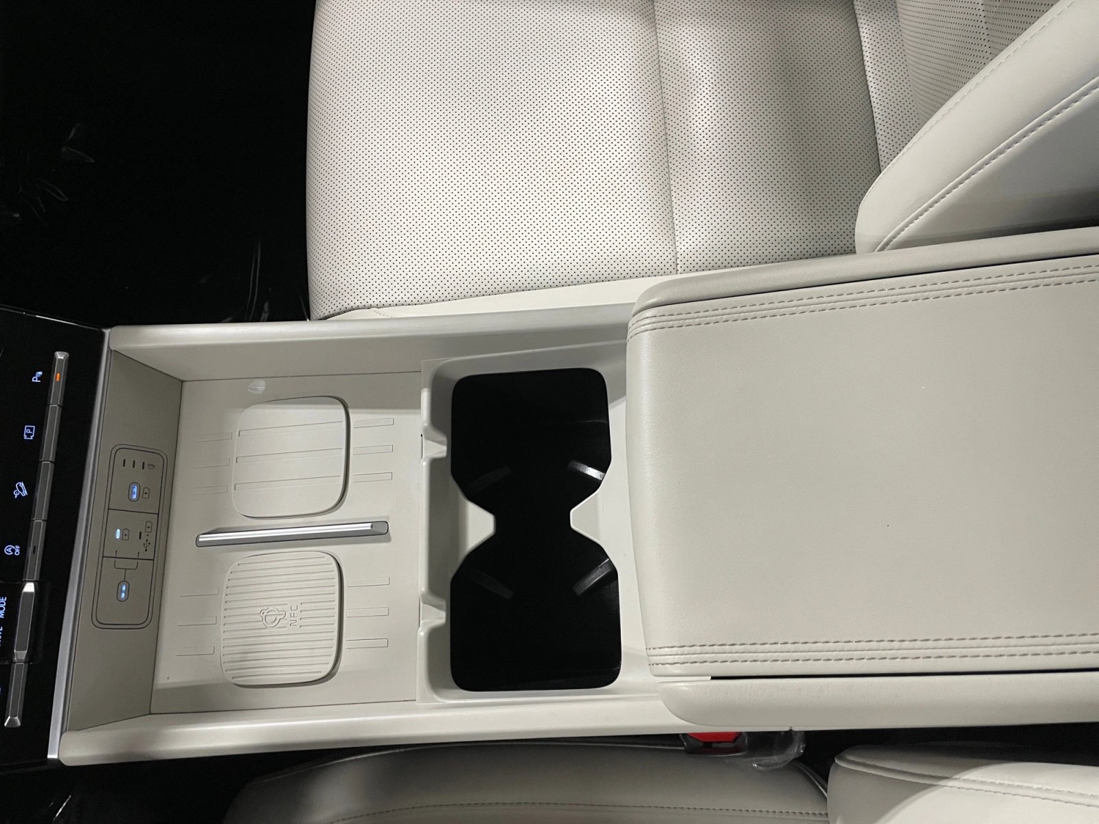 Used 2026 Hyundai Santa Fe SEL FWD image 18
