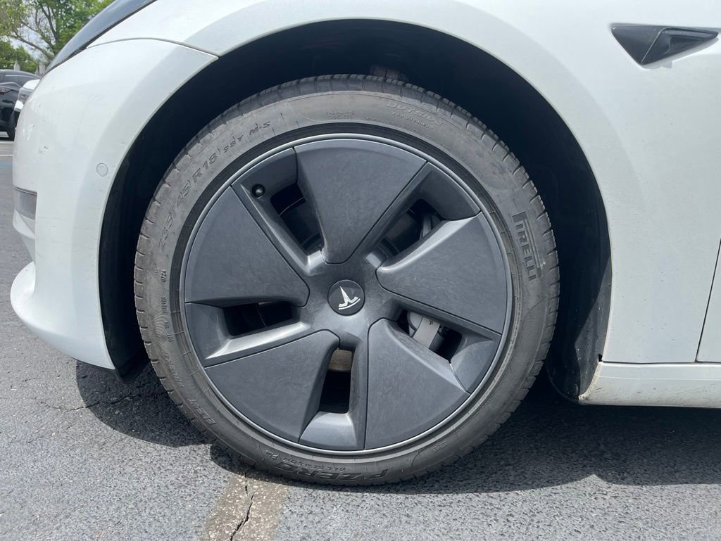 Used 2022 Tesla Model 3 Long Range AWD/4WD image 9