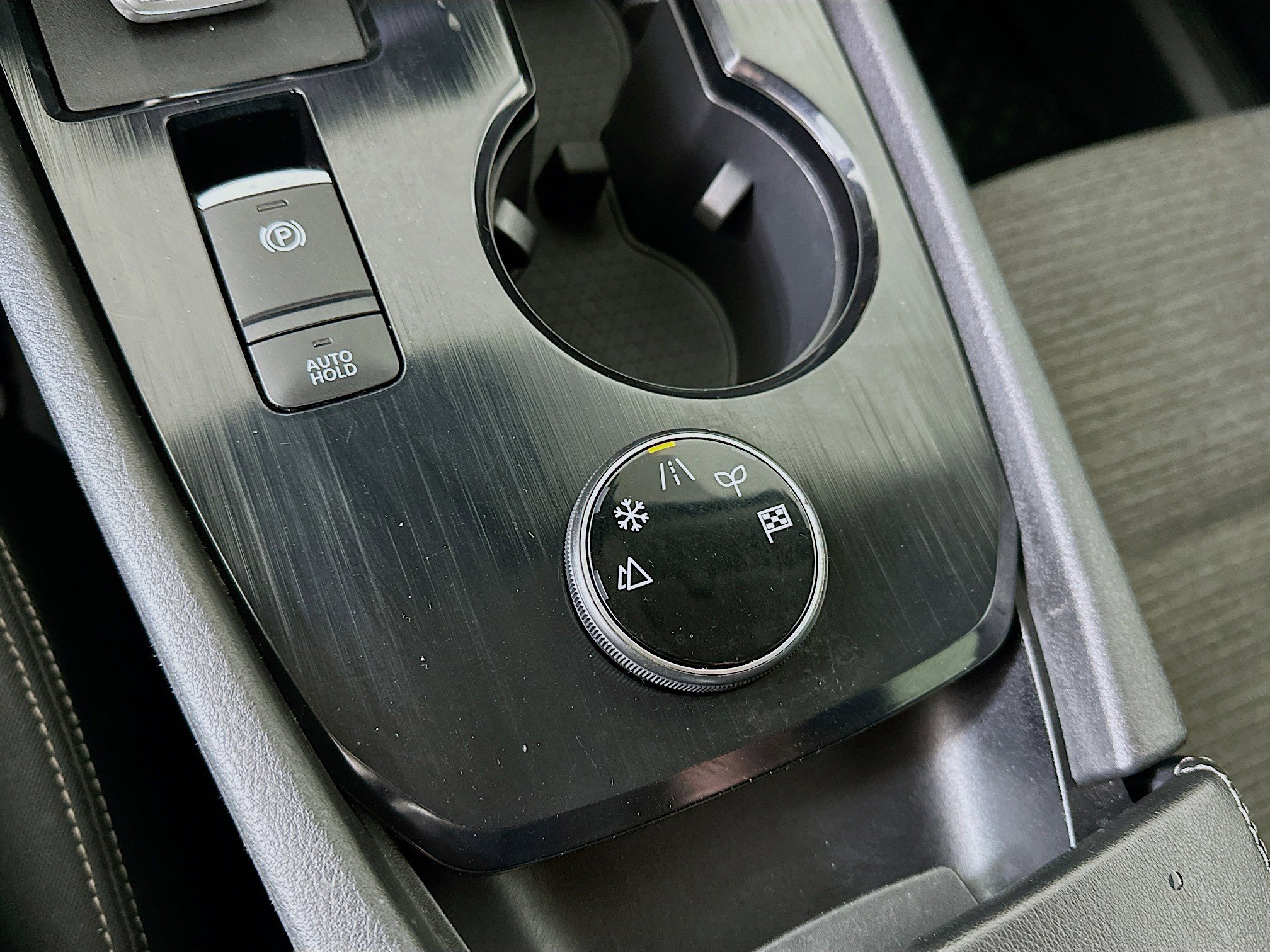 Used 2022 Nissan Rogue SV AWD/4WD image 25