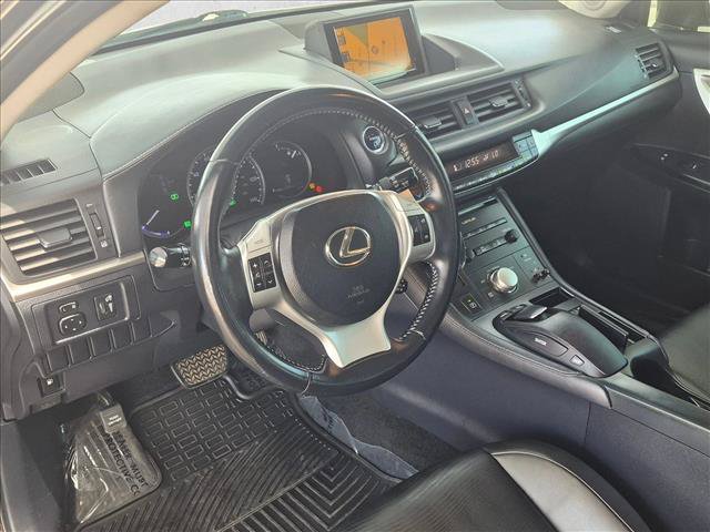 Used 2012 Lexus CT 200h Premium w/ Premium Audio Pkg FWD image 10