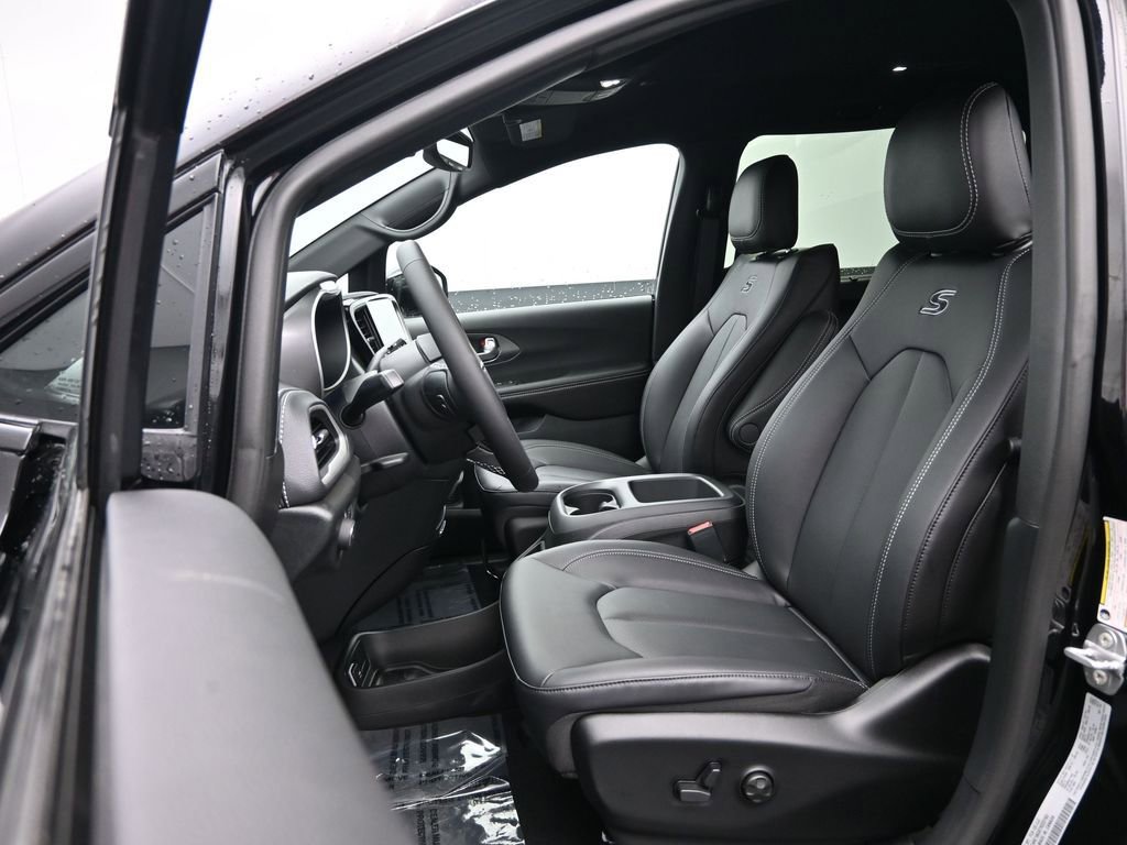 New 2026 Chrysler Pacifica Select image 20