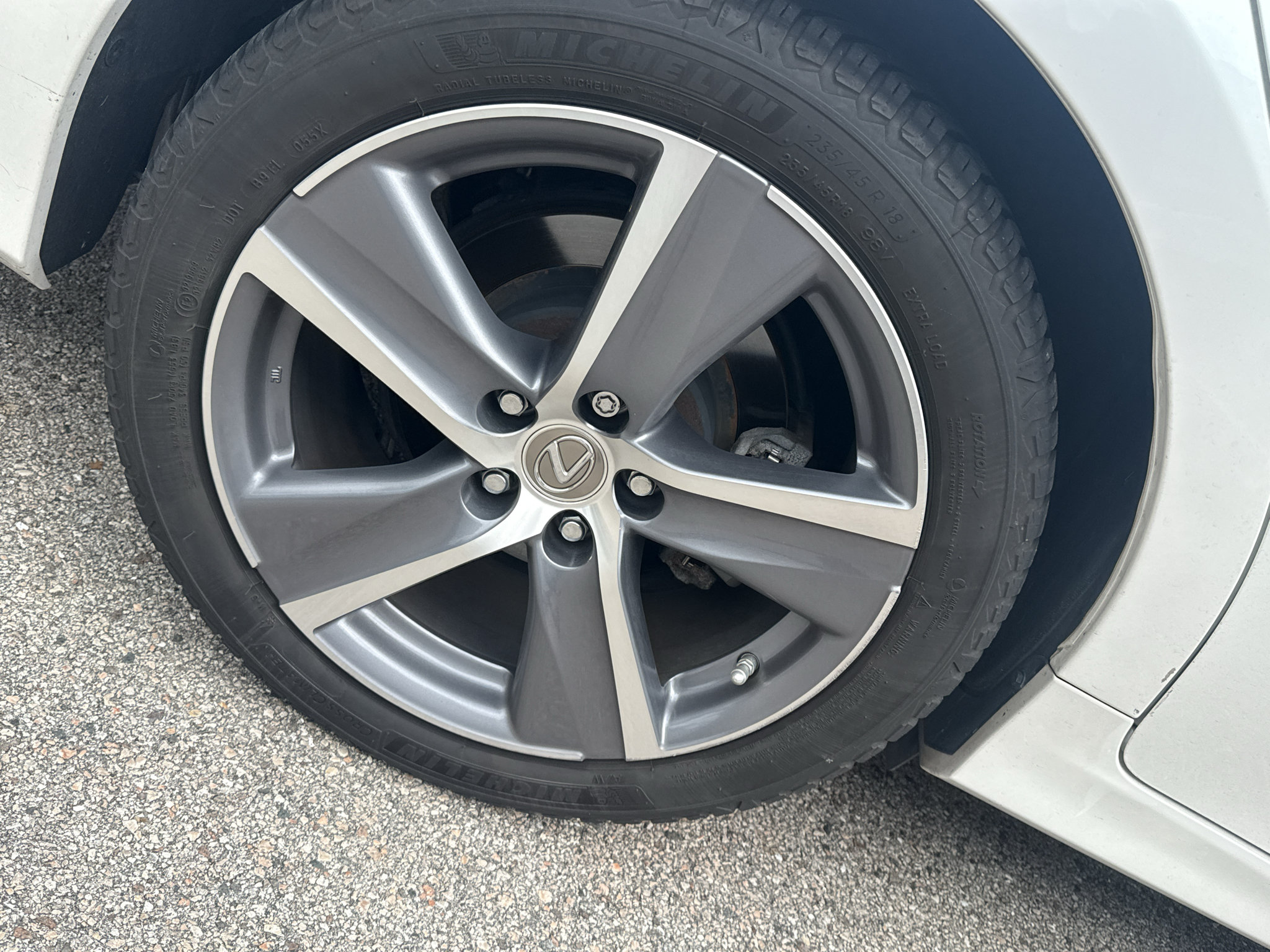 Used 2018 Lexus GS 350 AWD w/ Premium Package image 8
