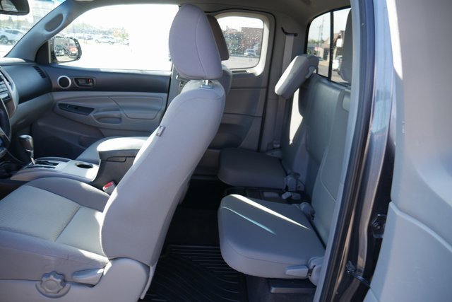 Used 2012 Toyota Tacoma PreRunner image 21