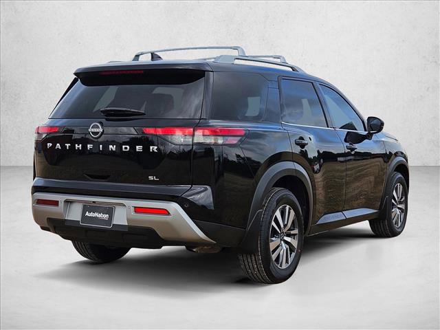 Used 2024 Nissan Pathfinder SL FWD image 5
