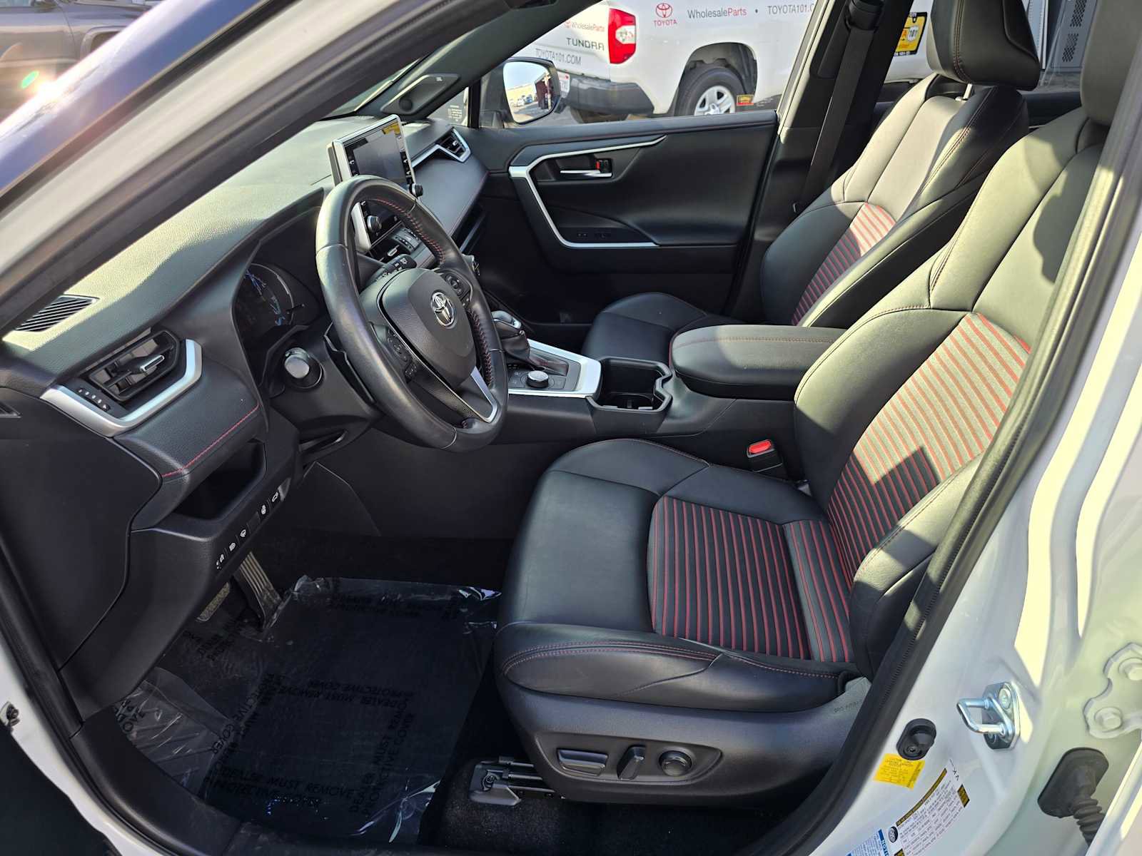 Used 2022 Toyota RAV4 XSE image 20