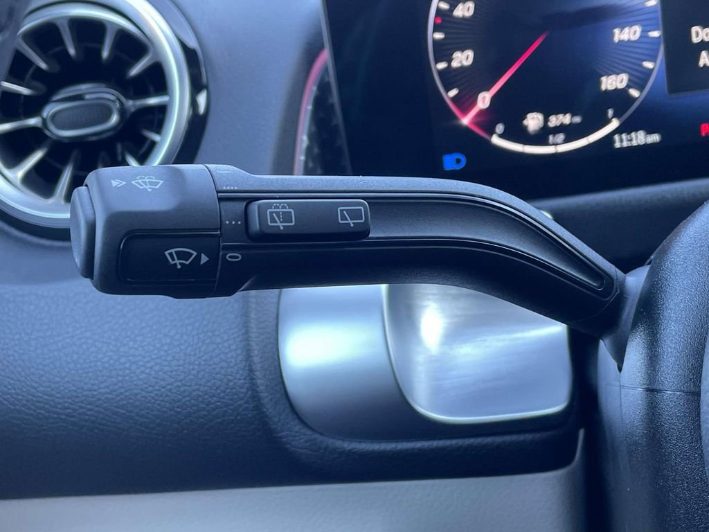 Certified 2025 Mercedes-Benz GLB 250 image 22