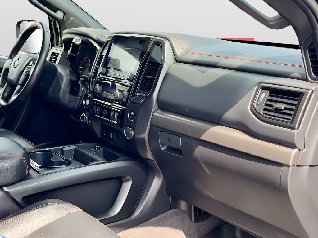 Used 2022 Nissan Titan PRO-4X w/ Pro-4x Convenience Package AWD/4WD image 30