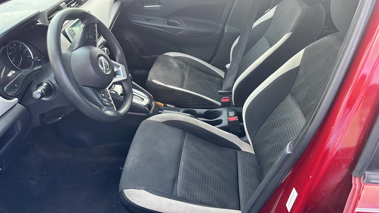 Used 2021 Nissan Versa SV image 5