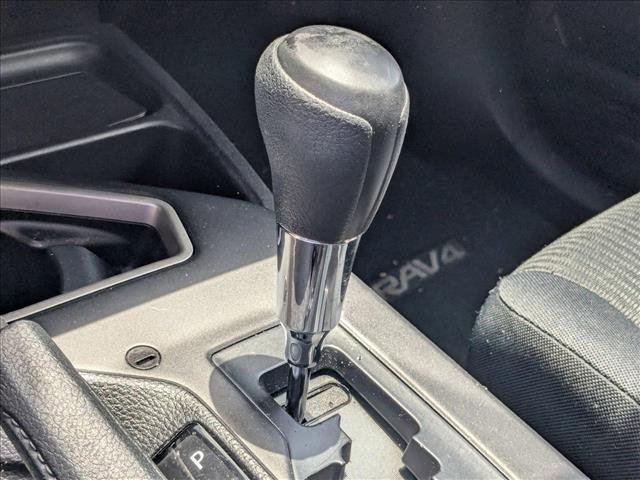 Used 2016 Toyota RAV4 LE AWD/4WD image 8