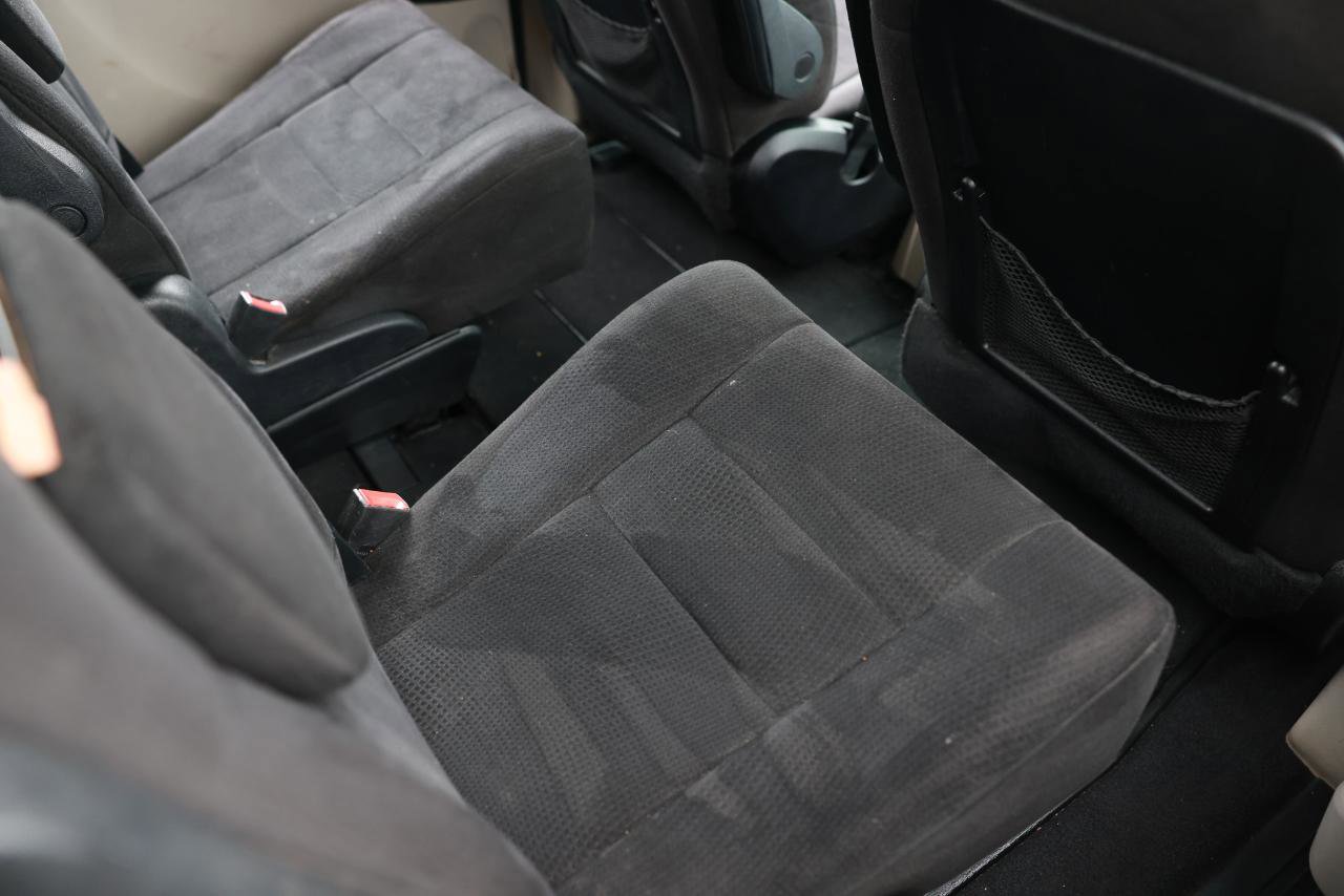 Used 2011 Dodge Grand Caravan Express w/ PWR Window Group image 12