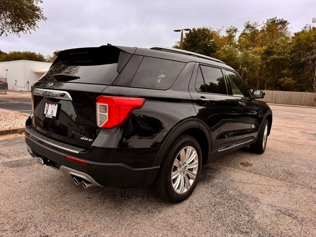 Used 2021 Ford Explorer King Ranch w/ Premium Technology Package image 9