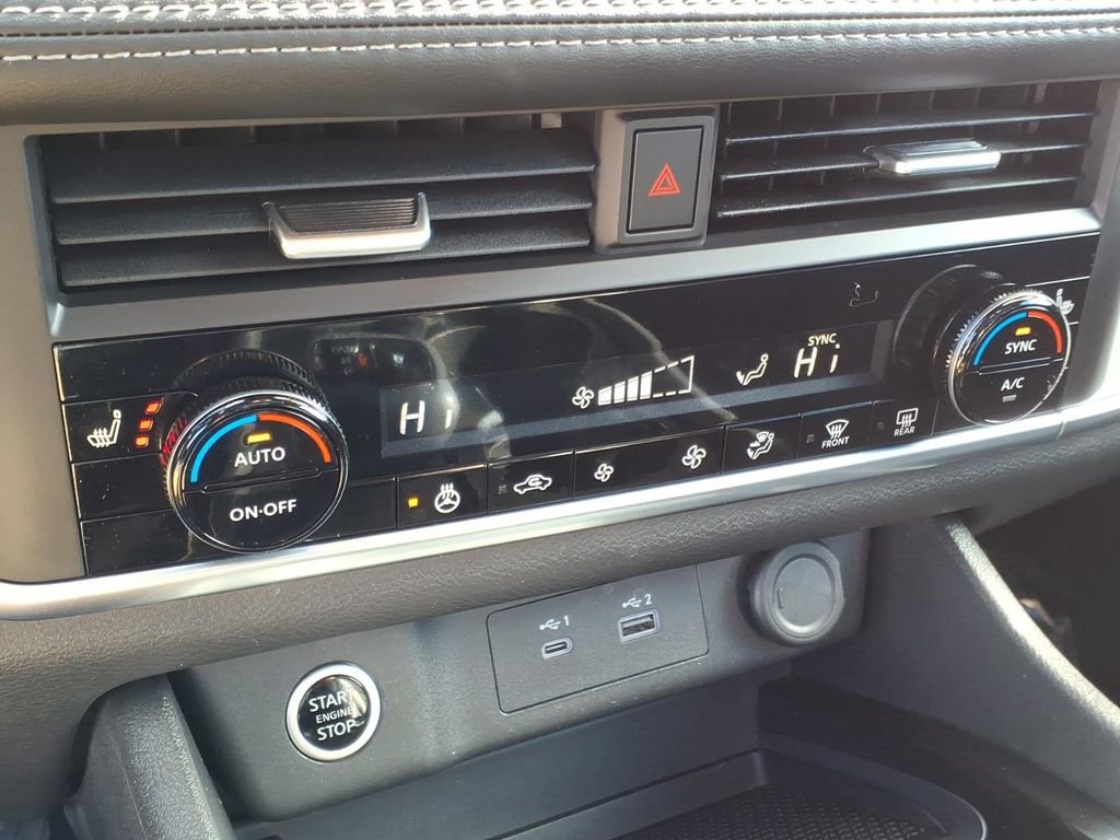 Certified 2023 Nissan Rogue SV w/ SV Premium B Package image 20