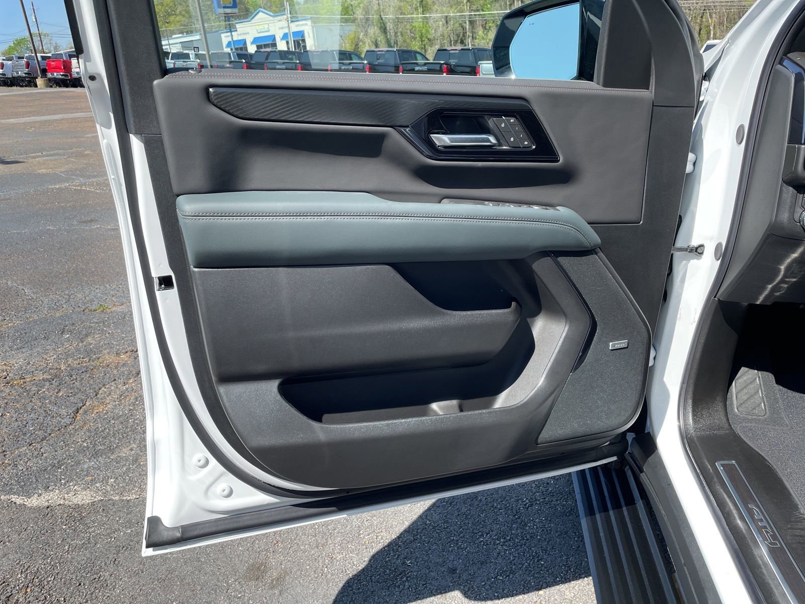 New 2026 GMC Yukon AT4 w/ AT4 Premium Plus Package image 13